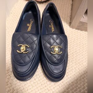 Double C logo designer inspired loafers sz 40/9